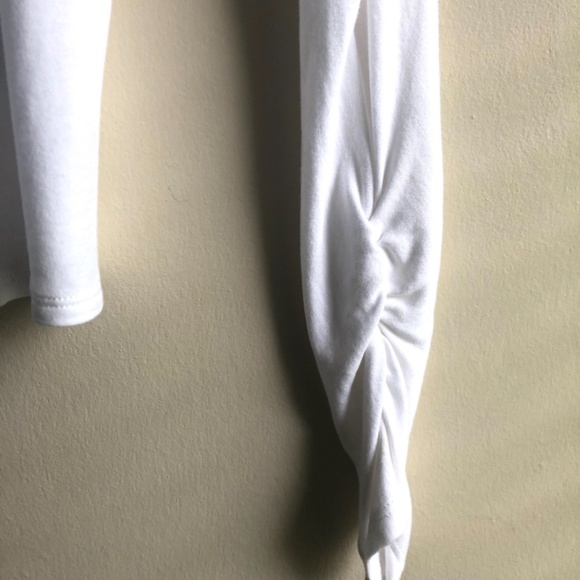 BCBGMaxAzria White Cotton Top with Stretch - Picture 5 of 10